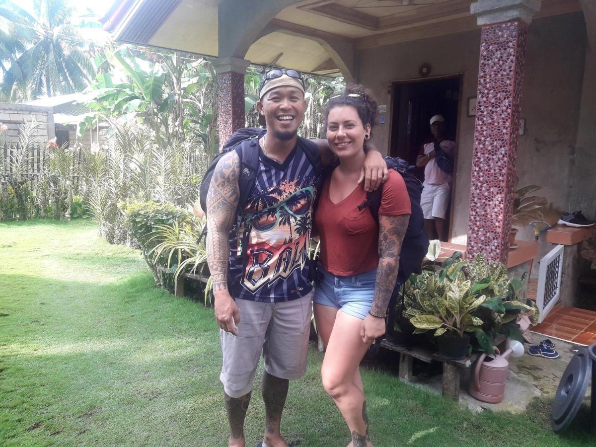 Lhoyjean Garden Hostel Batuan Exterior photo