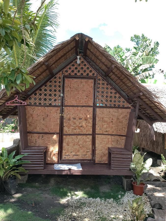 Lhoyjean Garden Hostel Batuan Exterior photo