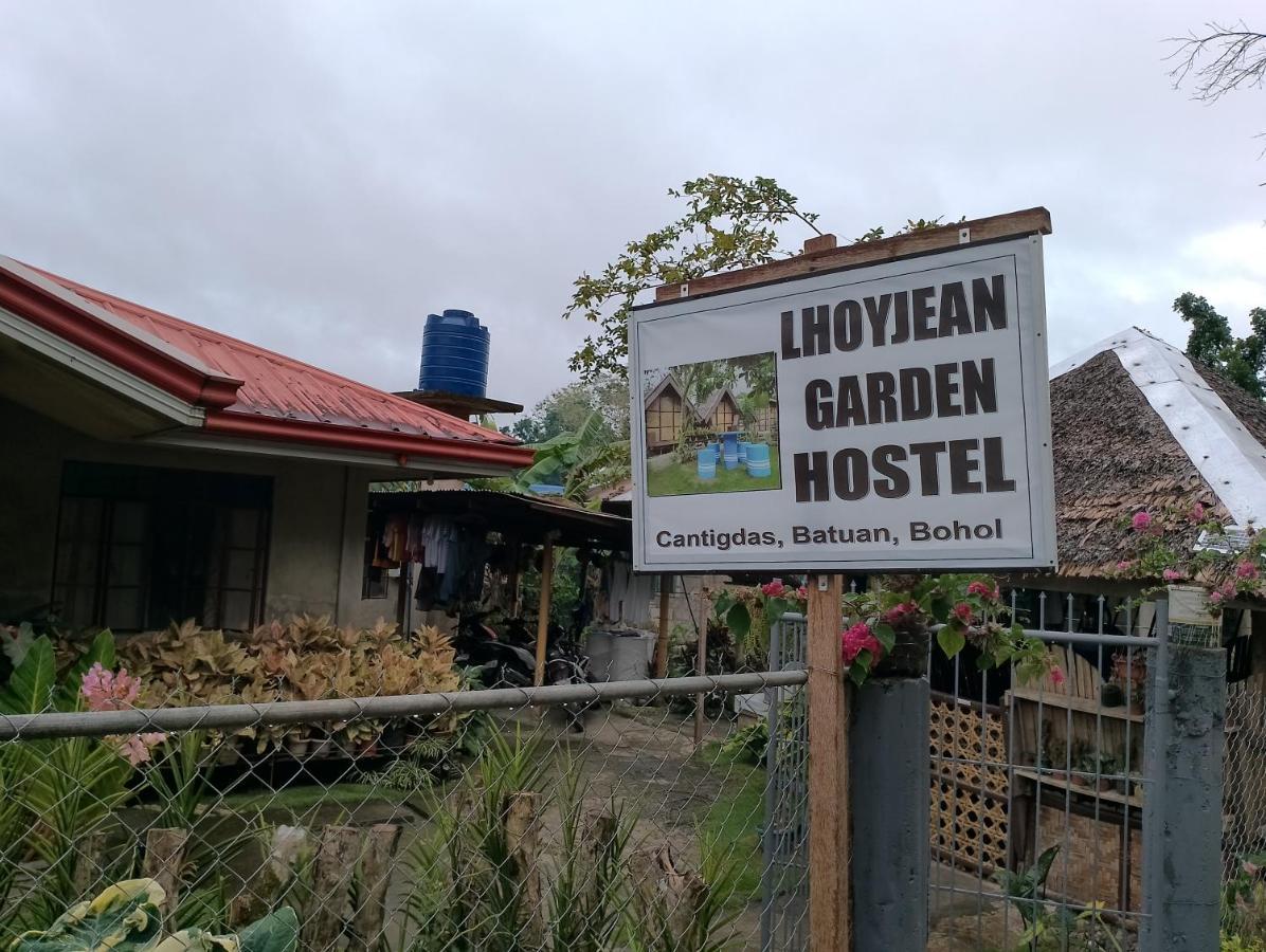 Lhoyjean Garden Hostel Batuan Exterior photo