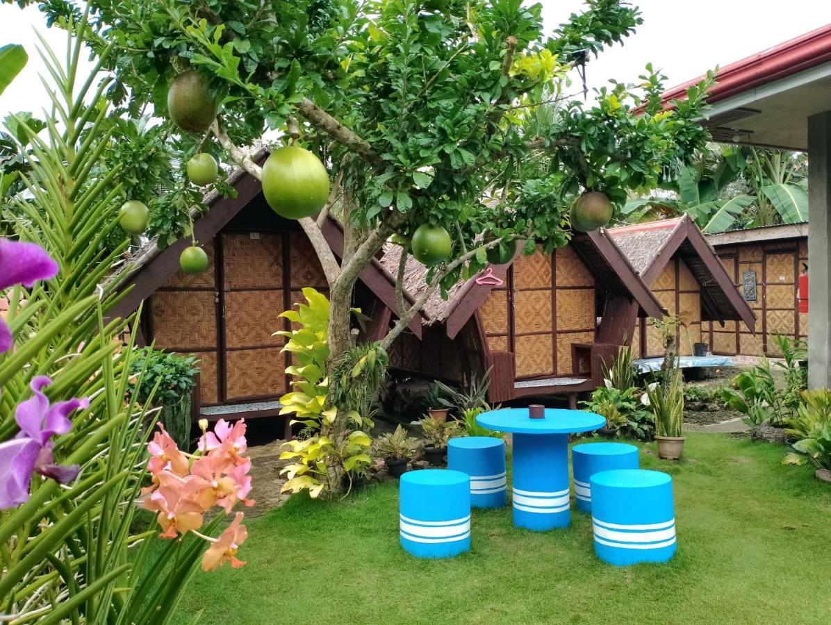 Lhoyjean Garden Hostel Batuan Exterior photo
