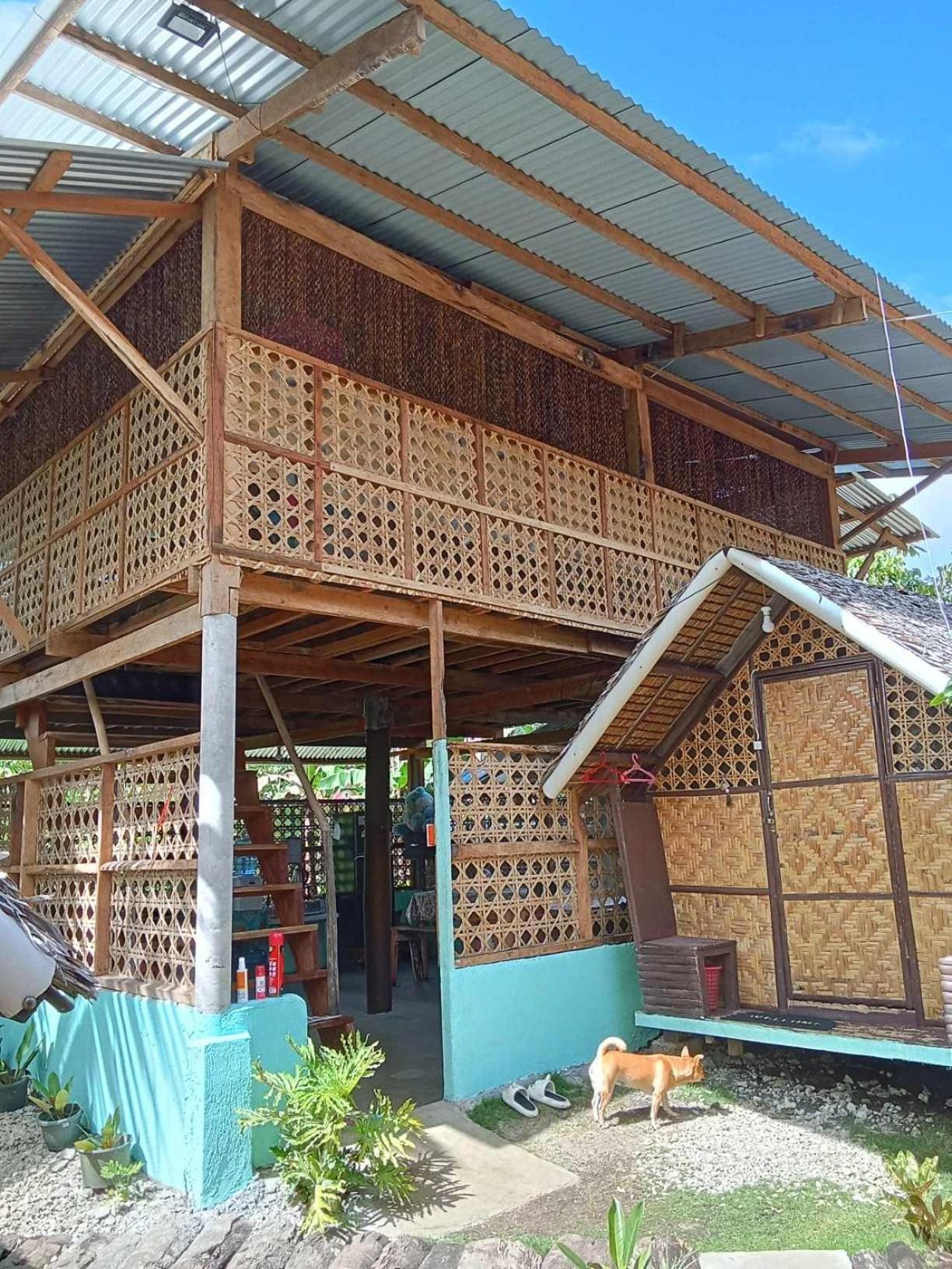 Lhoyjean Garden Hostel Batuan Exterior photo